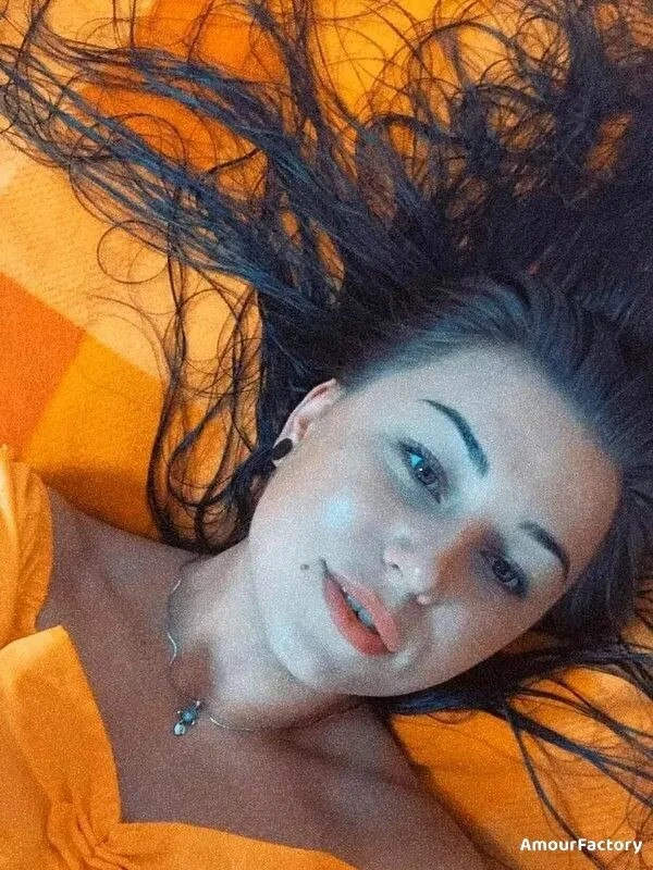 Anna Profile image 4