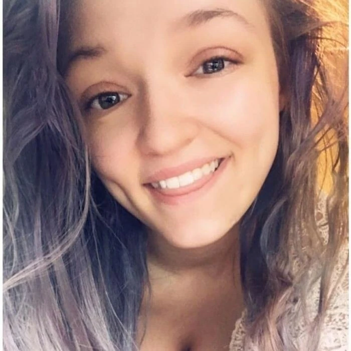 Tinaa_mar Profile image 1