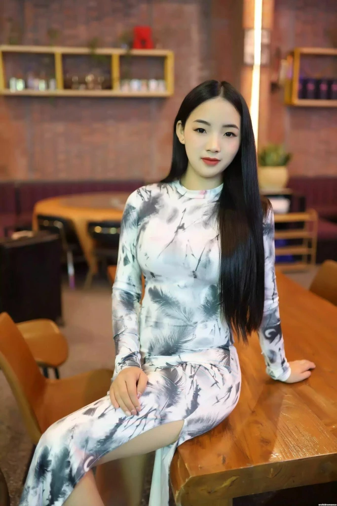 Cathin Profile image 2