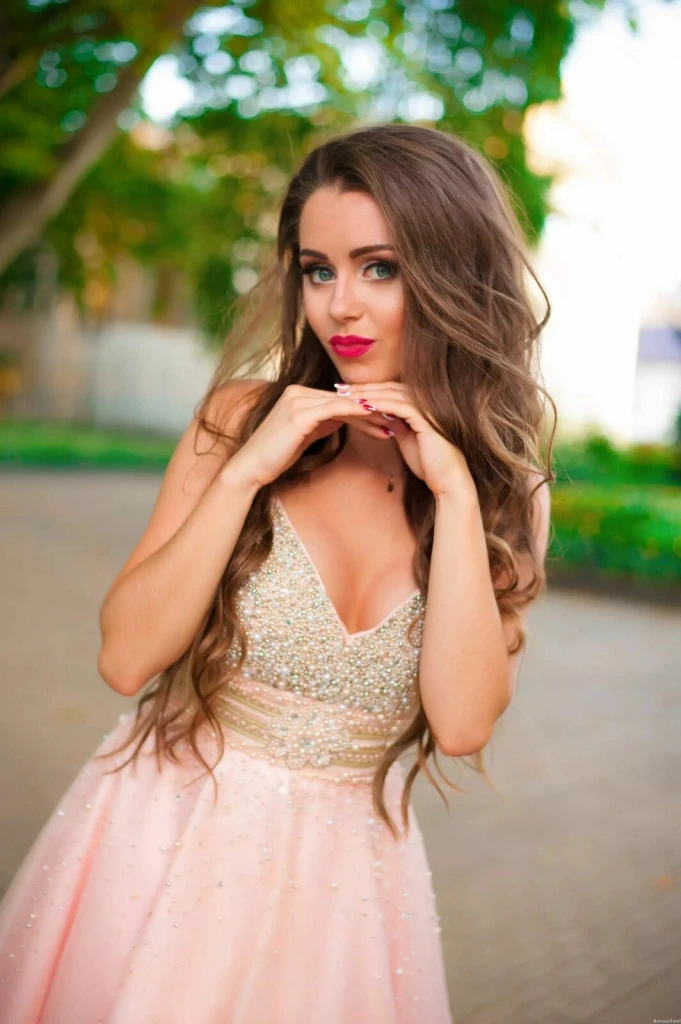 Lyubov Profile image 4