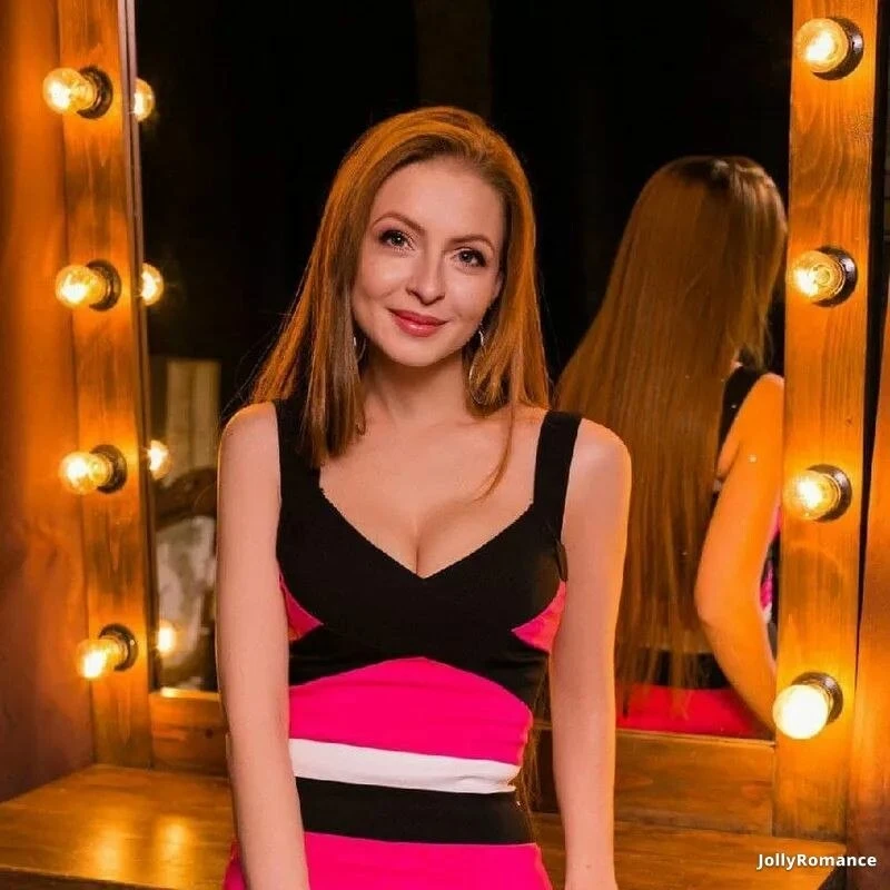 Valeria Profile image 2