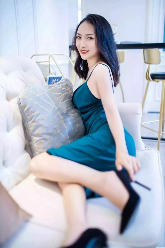 Sisi Profile image 2